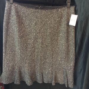 Tahari skirt size 14